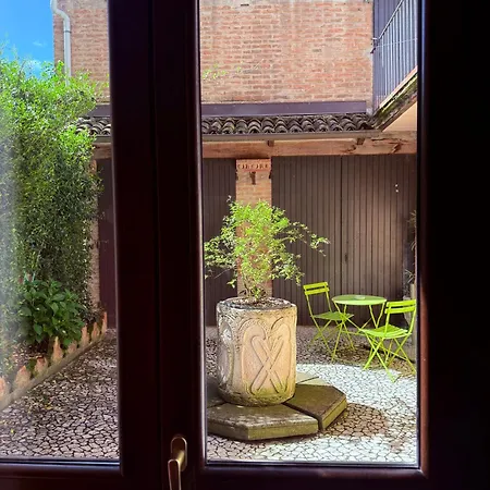 Dimora '800 Konukevi Ferrara